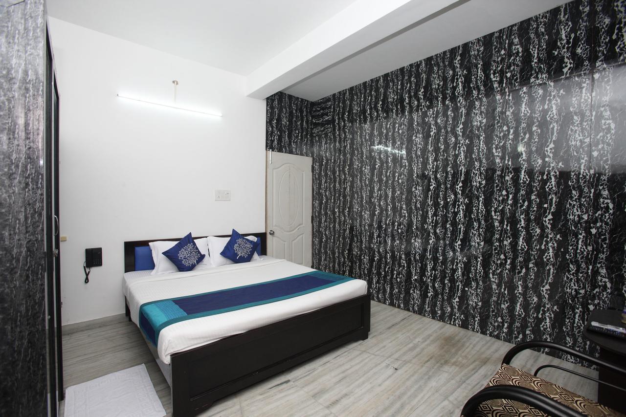 Oyo 935 Hotel Palkhee Mumbai Luaran gambar