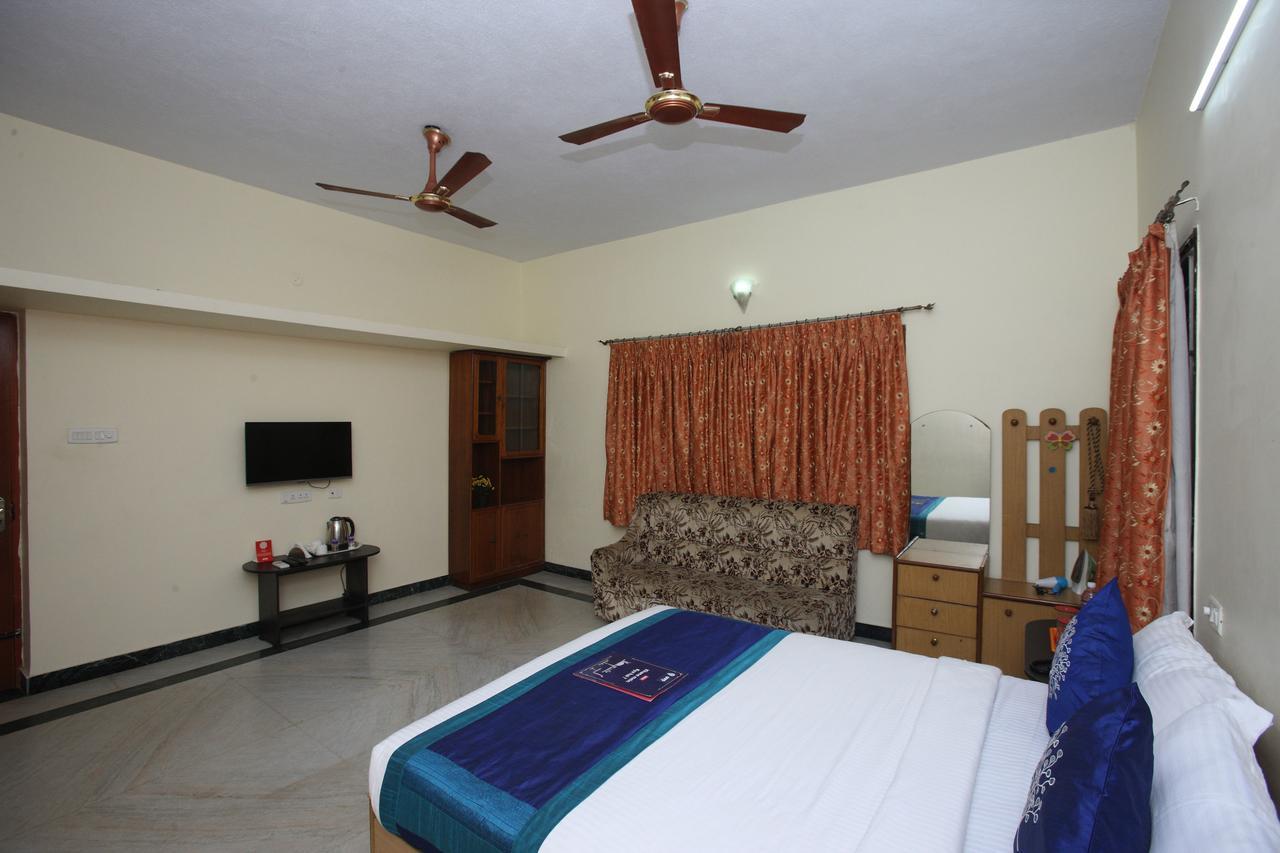 Oyo 935 Hotel Palkhee Mumbai Luaran gambar